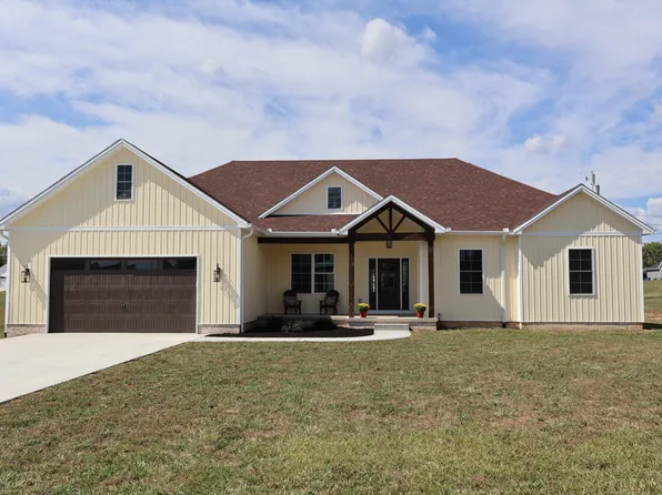 915 Milward Dr, Harrodsburg, KY 40330