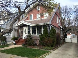 8939 98th St, Woodhaven, NY 11421