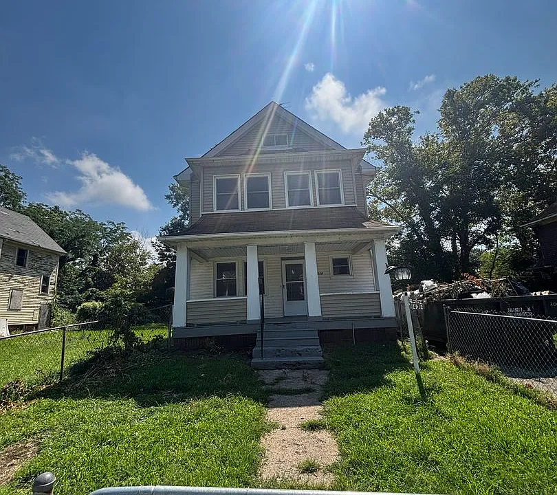 14014 Idarose Ave