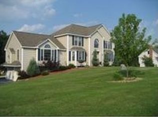 68 Jonathan Rd, Pelham, NH 03076