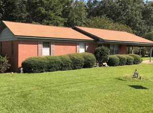 120 Hillcrest Cir, Louisville, MS 39339