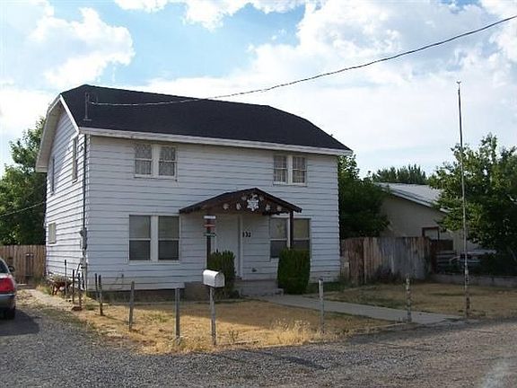 2nd image of 832 Sierra St