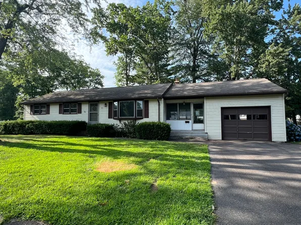 18 Post Road, Enfield, CT 06082