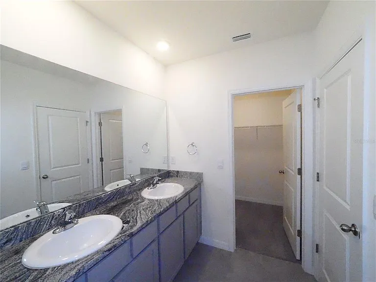 1722 Woodleaf Hammock Ct — Photo 15
