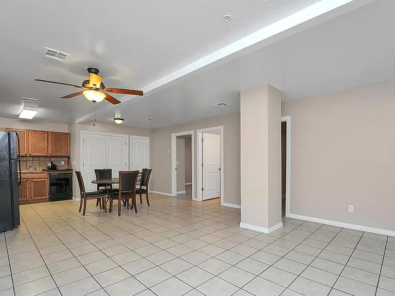 501 E Washington Ave — Photo 7