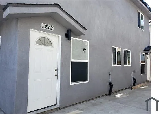4 bed, 1500 sqft, $3,200 — Photo 2