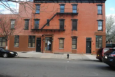 Rented by Urban Ambiance