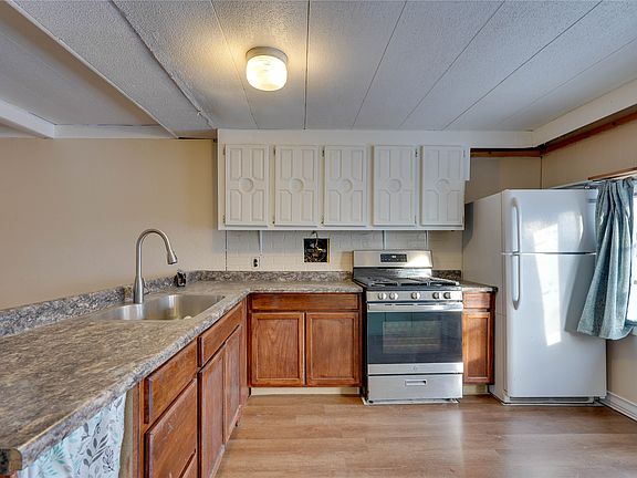 4th image of 2765 Wylie Dr Trailer 75