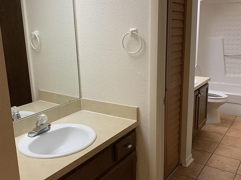 7360 Ulmerton Rd #4D — Photo 10