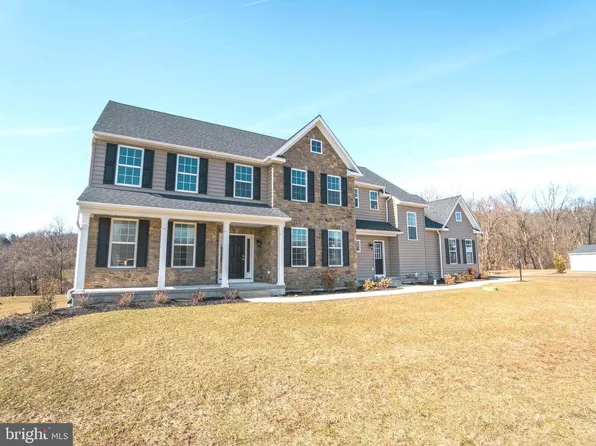 101 Burnt Mill Cir, Chadds Ford, PA 19317