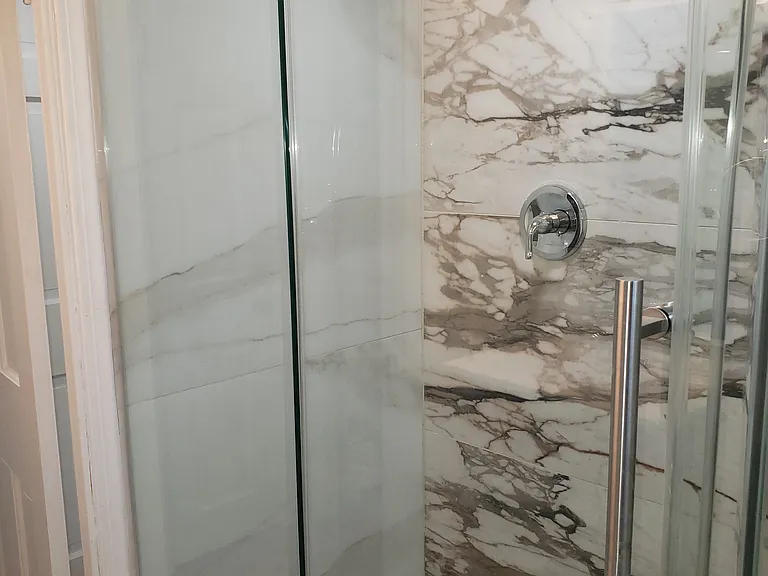 349 Kenwood Ave #B1 — Photo 9