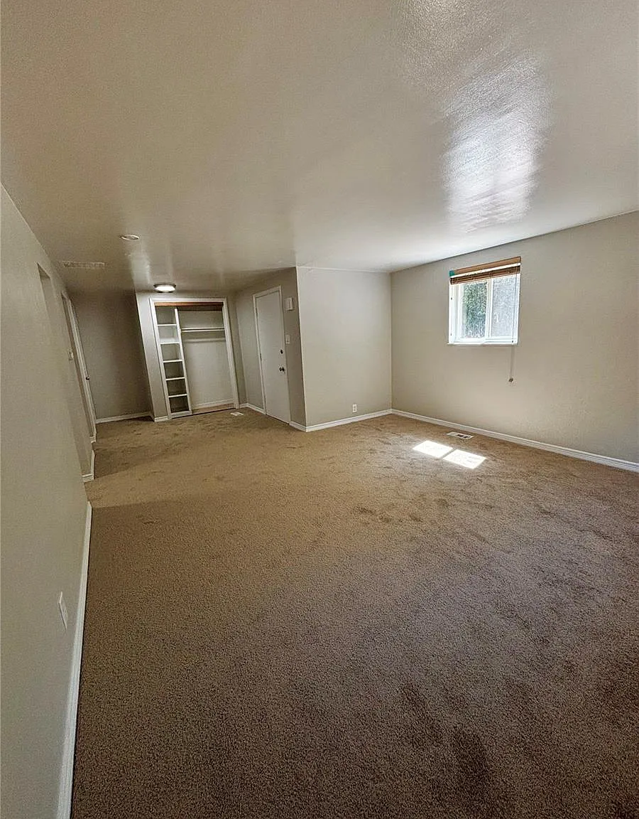 1 bed, 1.0 bath, 700 sqft, $1,149 — Photo 2