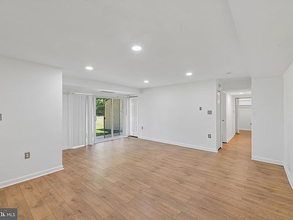 5th image of 7165 Cross St APT T3