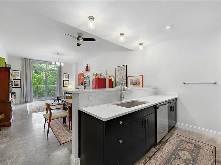 905 Juniper St NE #309 — Photo 4