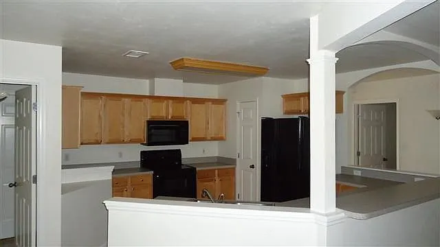 Building Photo - 8352 Innsbrook Dr