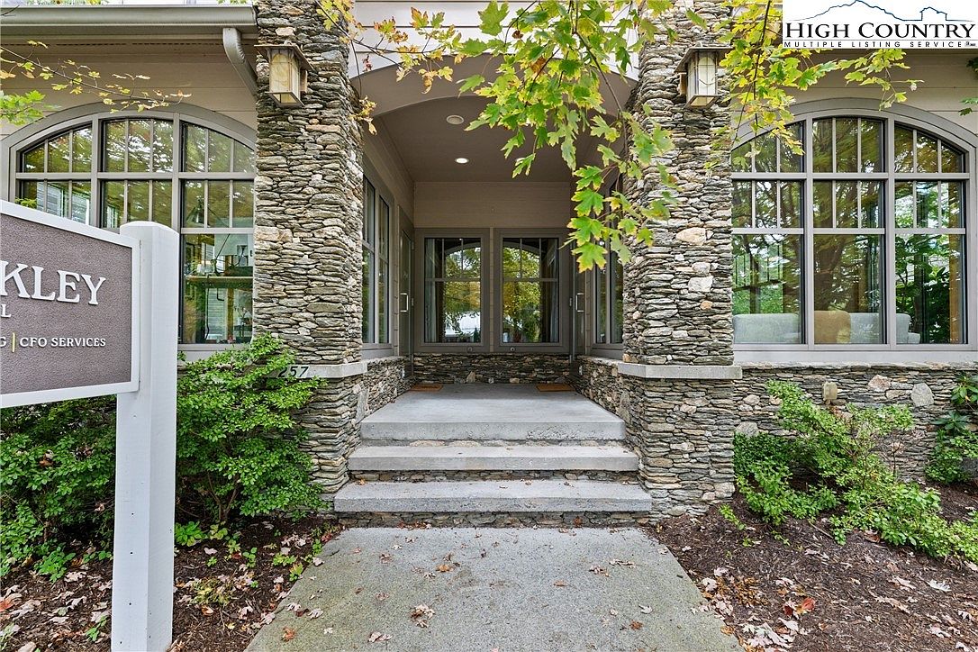 257 Sunset Drive, Blowing Rock, NC 28605 | MLS #257877 | Zillow