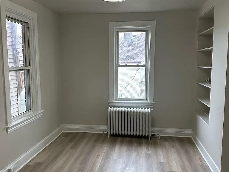 359 Kenney Ave — Photo 3