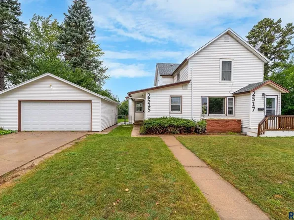 2517 S Duluth Ave, Sioux Falls, SD 57105