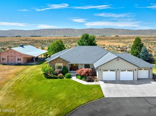 380 Pheasant Crest Dr, Yakima, WA 98908