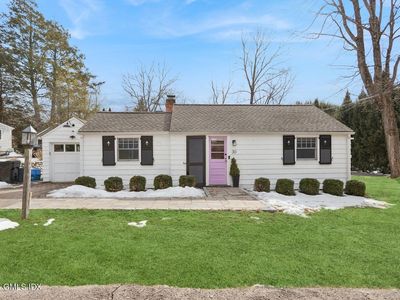 30 Knapp Ln, New Canaan, CT, 06840