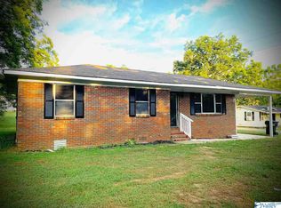 726 W Point Rd, Somerville, AL 35670