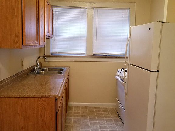4th image of 4003 Fairview Ave #4003