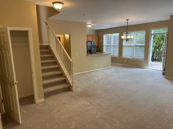3136 Asher Rd, Ann Arbor, MI 48104