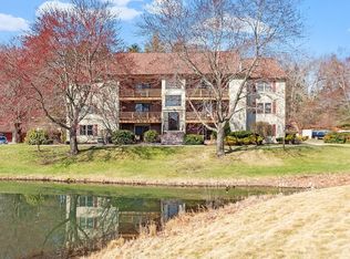 235 Apache Way #235, Tewksbury, MA 01876
