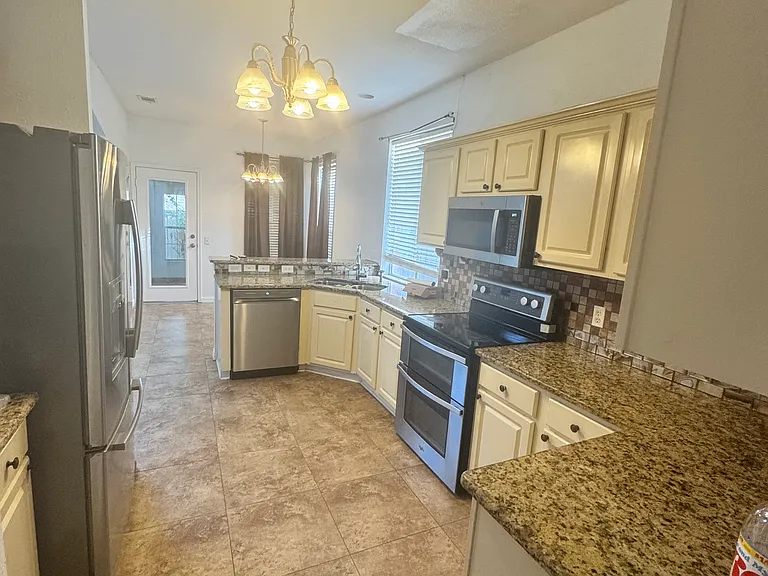 115 Pinion Dr — Photo 10