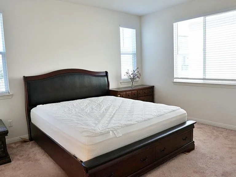 10519 Wilding Dr — Photo 16