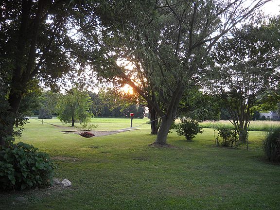 2nd image of 8666 Park Dr
