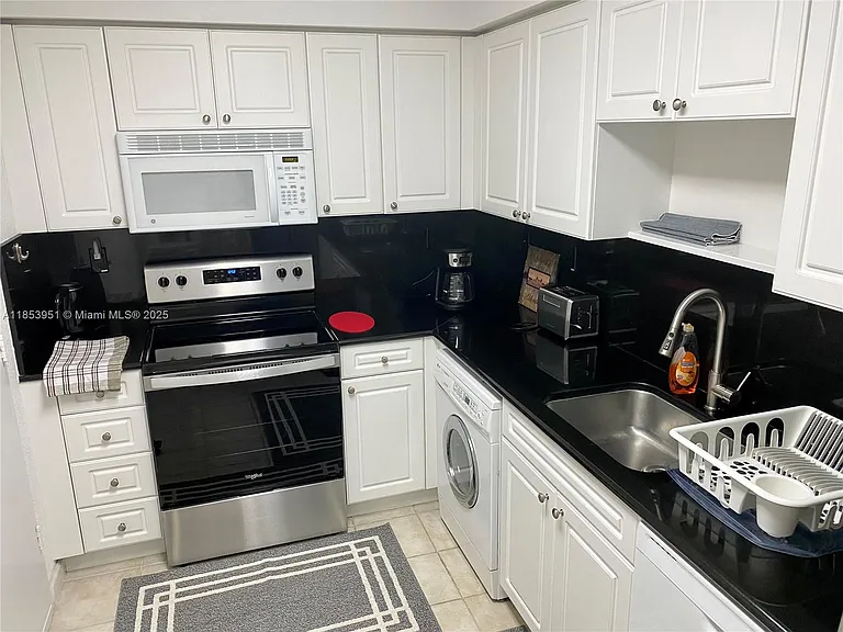 2501 S Ocean Dr #828 — Photo 29