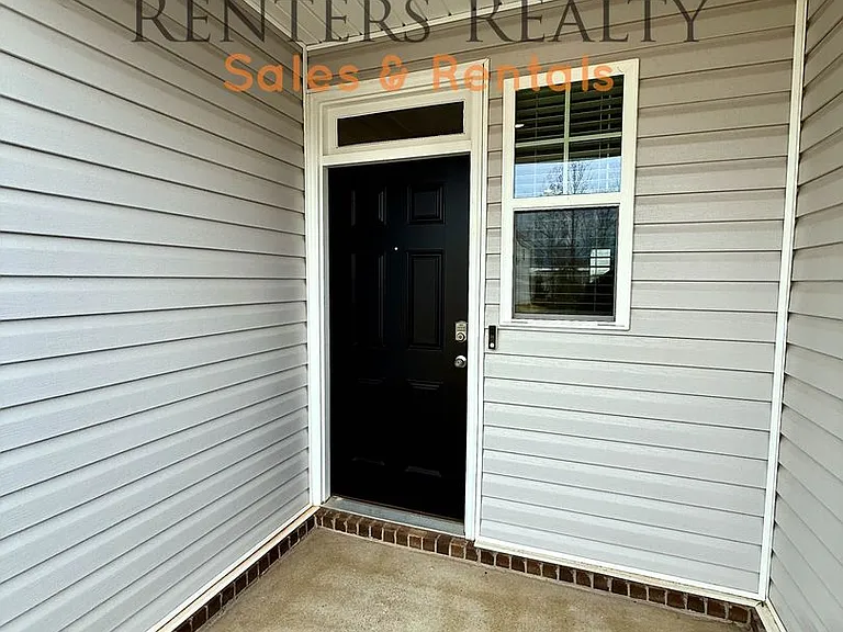 223 Maple Spring Trl — Photo 2