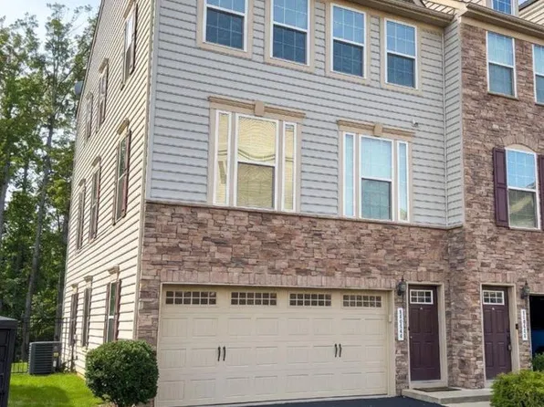 7038 Darbey Knoll Dr, Gainesville, VA 20155