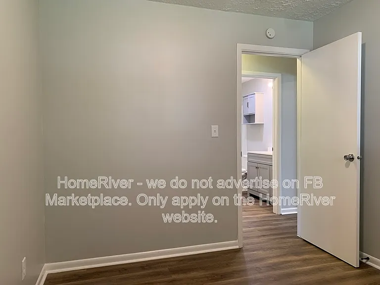 11225 Moores Cir — Photo 18