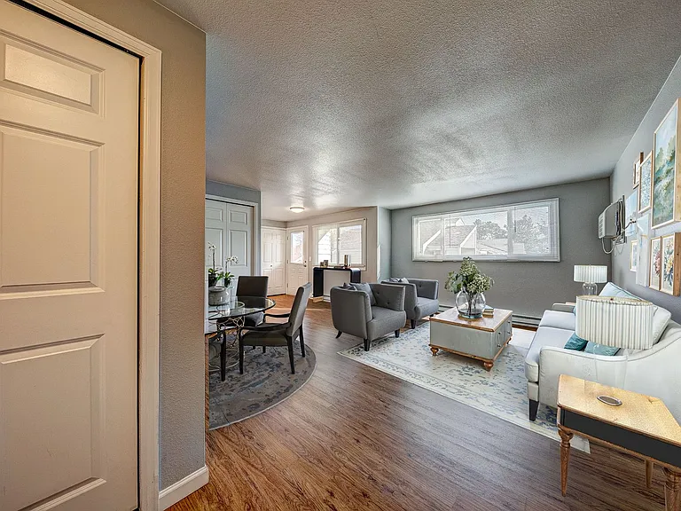 Cimarron Square Apartments — Photo 3