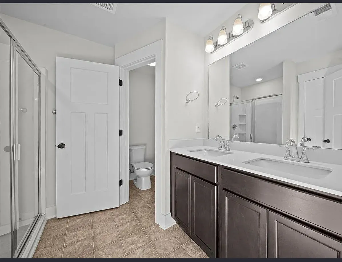 1085 Millison Place - 1 — Photo 4