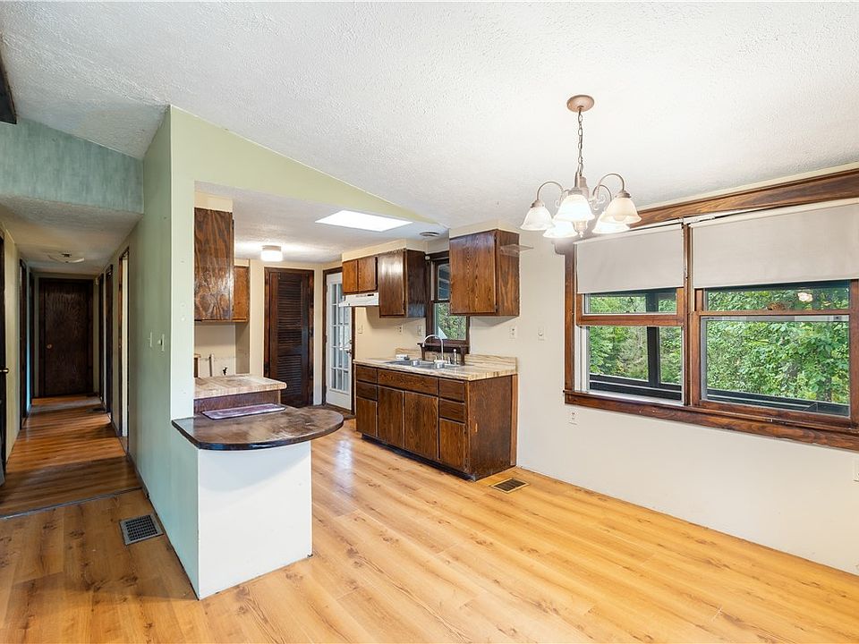 7th image of 6676 Kelleman Rd