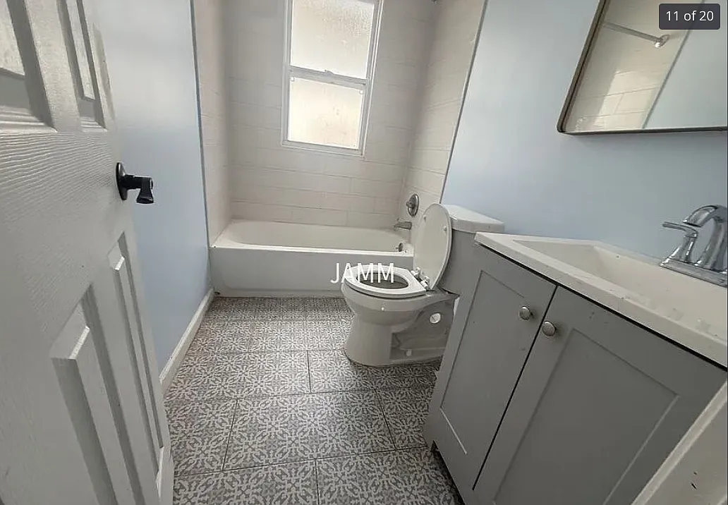3 bed, 1100 sqft, $1,900 — Photo 4
