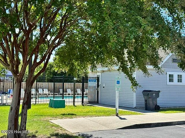 4975 N Hampton Dr SE — Photo 36