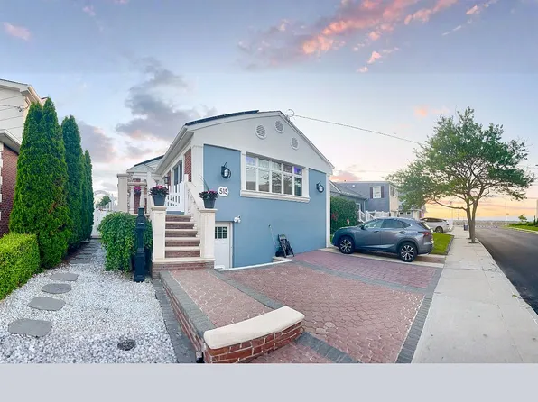 515 Beach 139th St, Belle Harbor, NY 11694