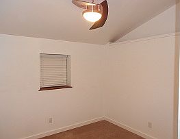5th image of 935 Phillips St