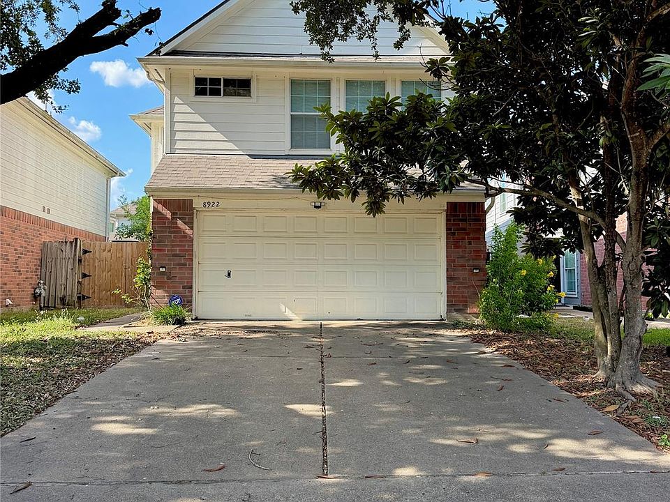 1st image of 8922 Benning Dr