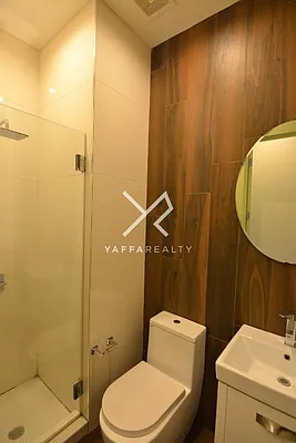 Rented by Yaffa Realty LLC | media 10