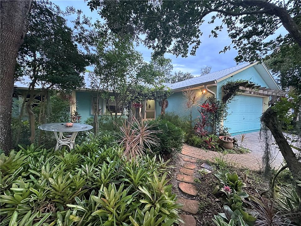 1st image of 202 Joy Haven Dr
