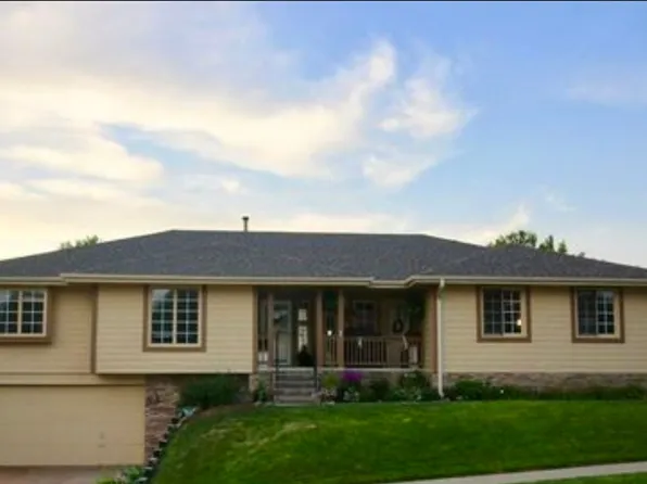 6704 N 104th St, Omaha, NE 68122