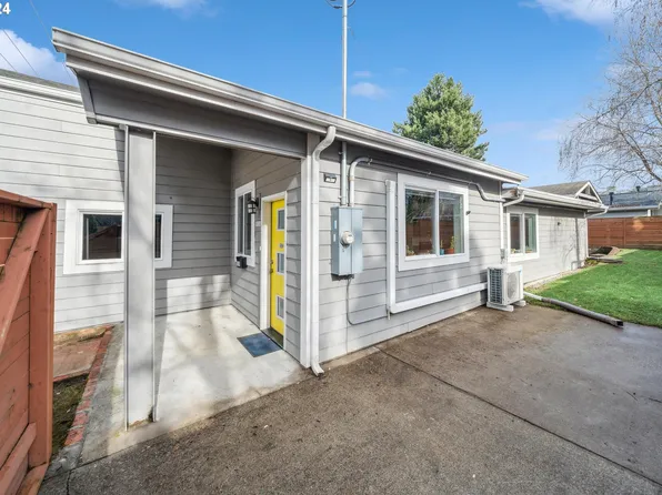 8538 N Peninsular Ave, Portland, OR 97217