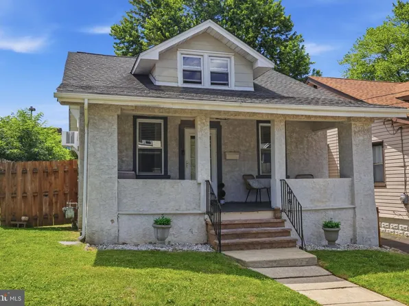 7953 Church Rd, Jenkintown, PA 19046