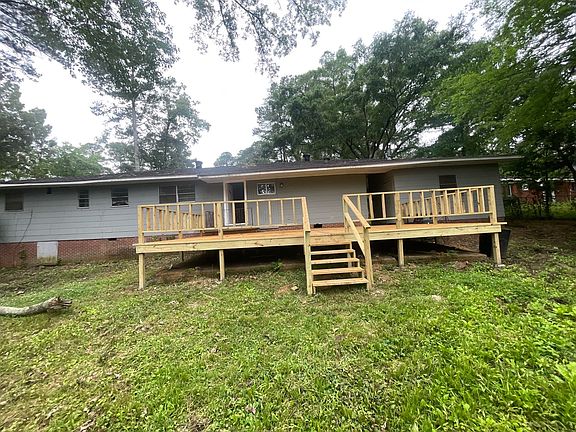 2nd image of 2718 E Benwood Dr