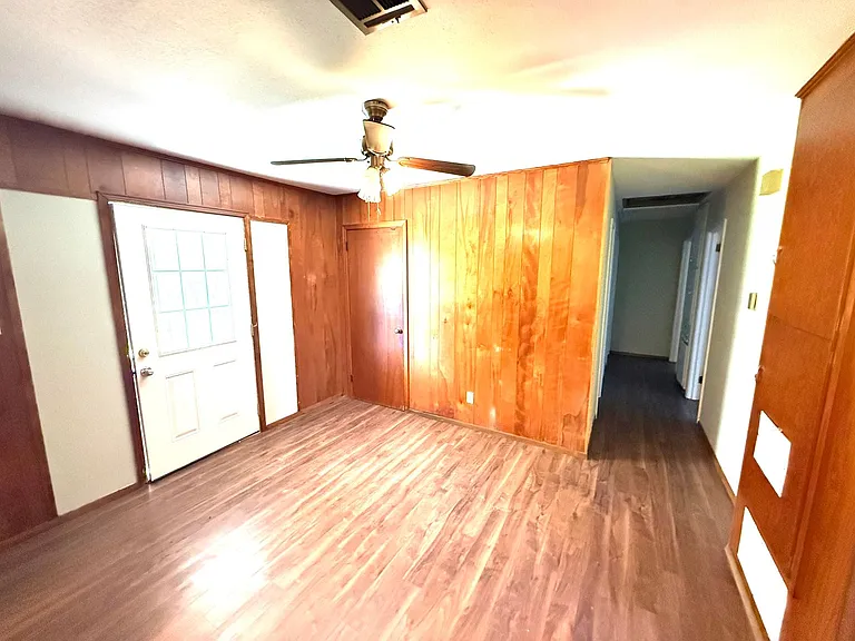 5190 Greensboro Dr — Photo 6